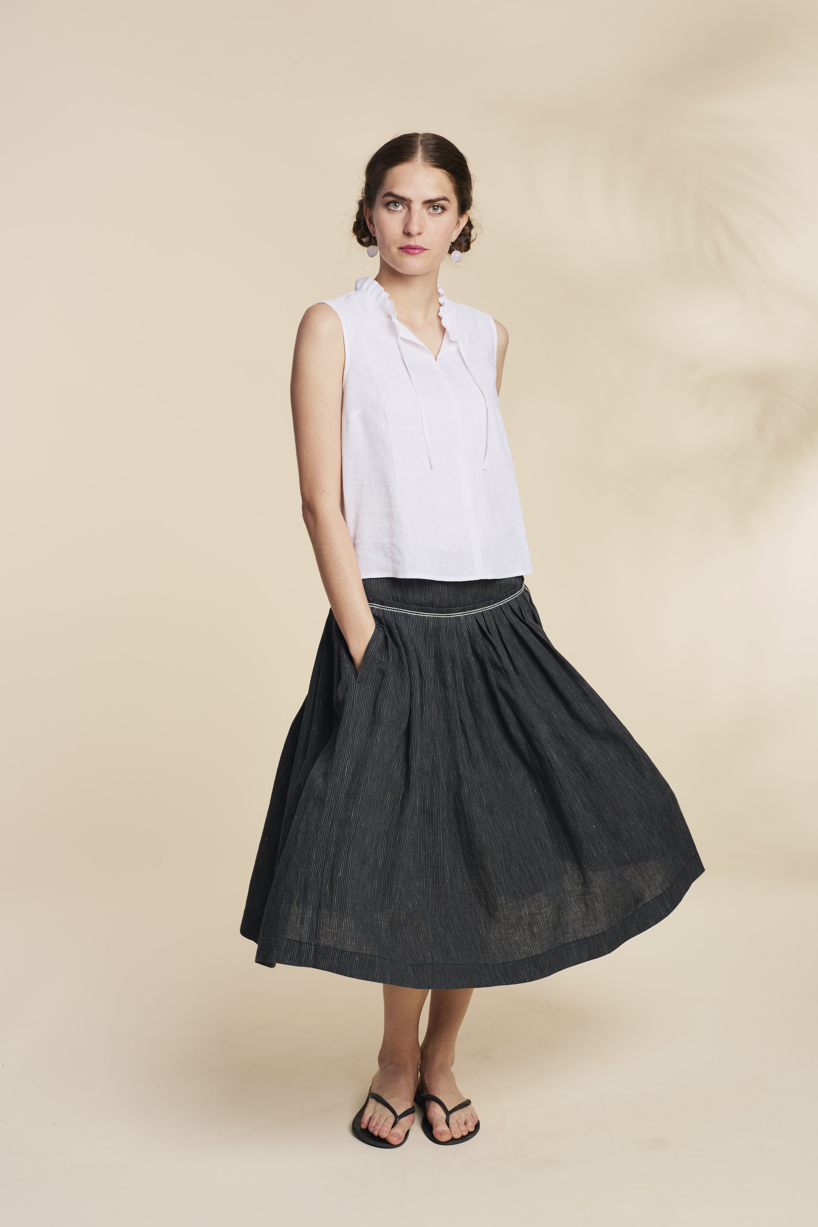 Traditional-skirt-long-stripes-black-white-Weissach