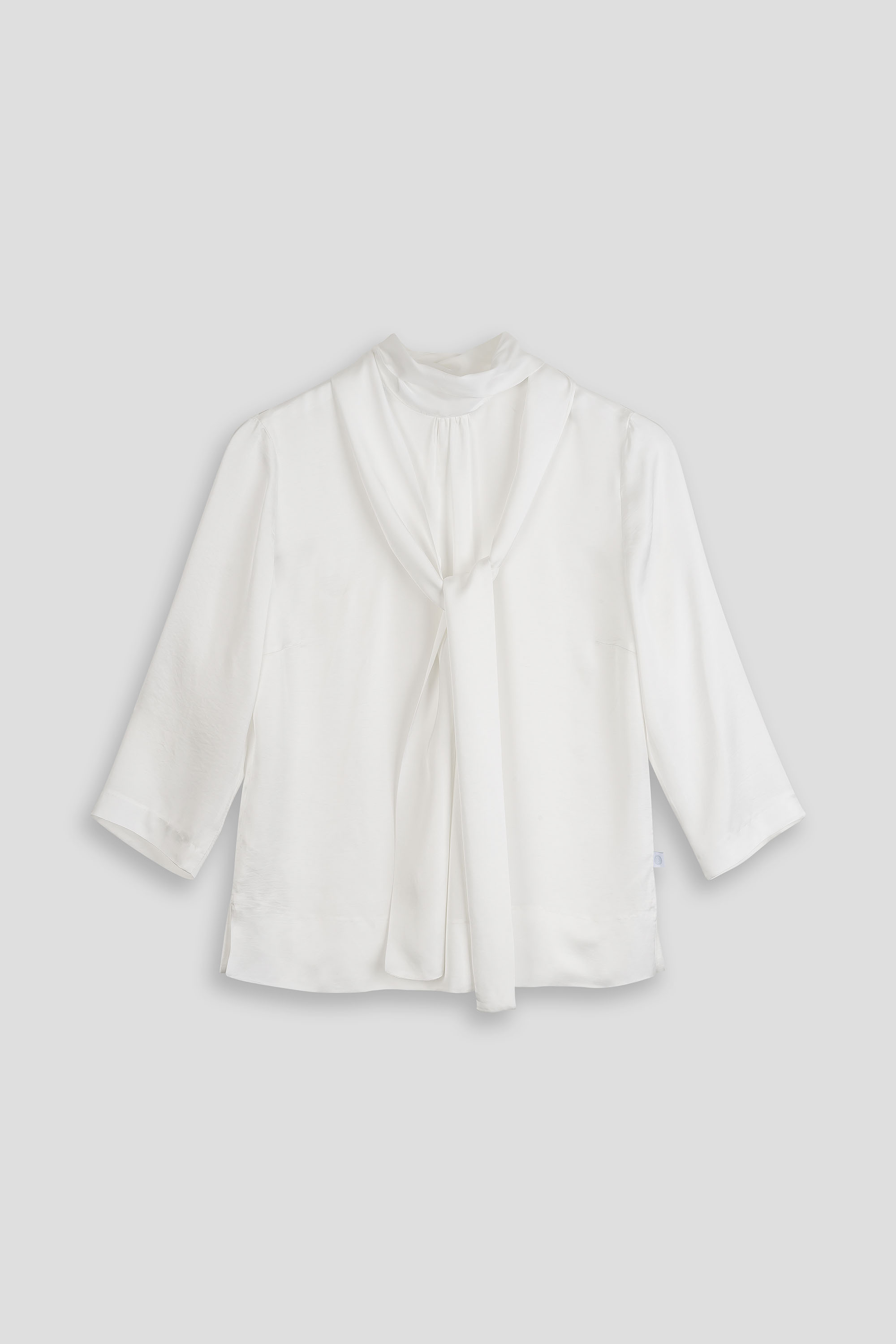 Bluse-Damen-Satin-Schluppe-weiss-Antonia