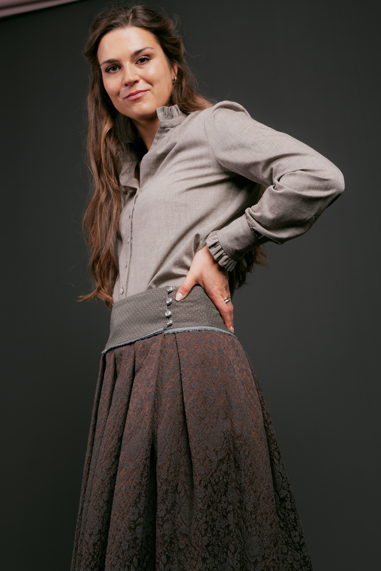 Bluse-Damen-Baumwolle-Winter-braun-Rueschen-Susanna