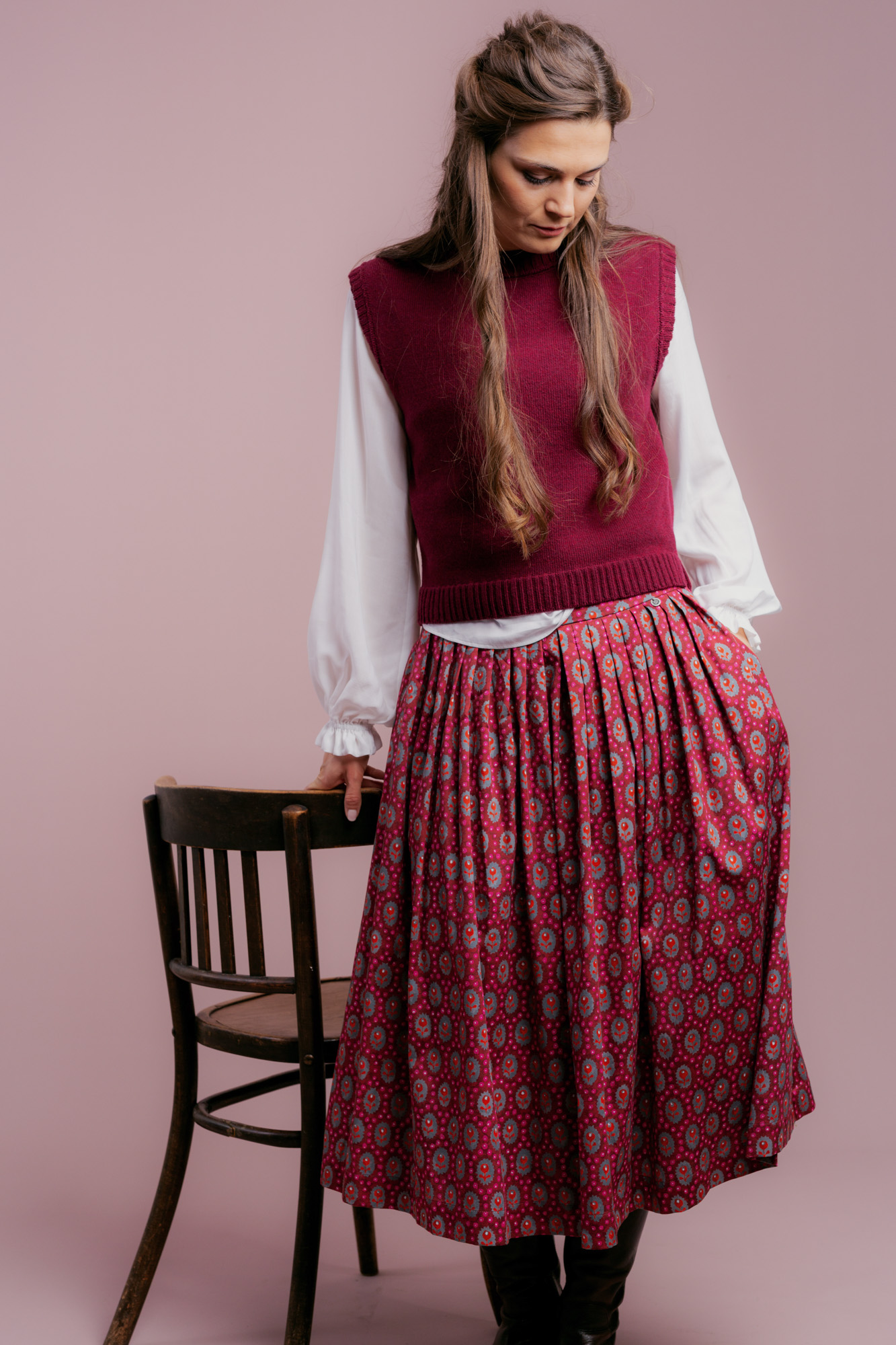 Trachtenrock-lang-Muster-rot-pink-Kalo