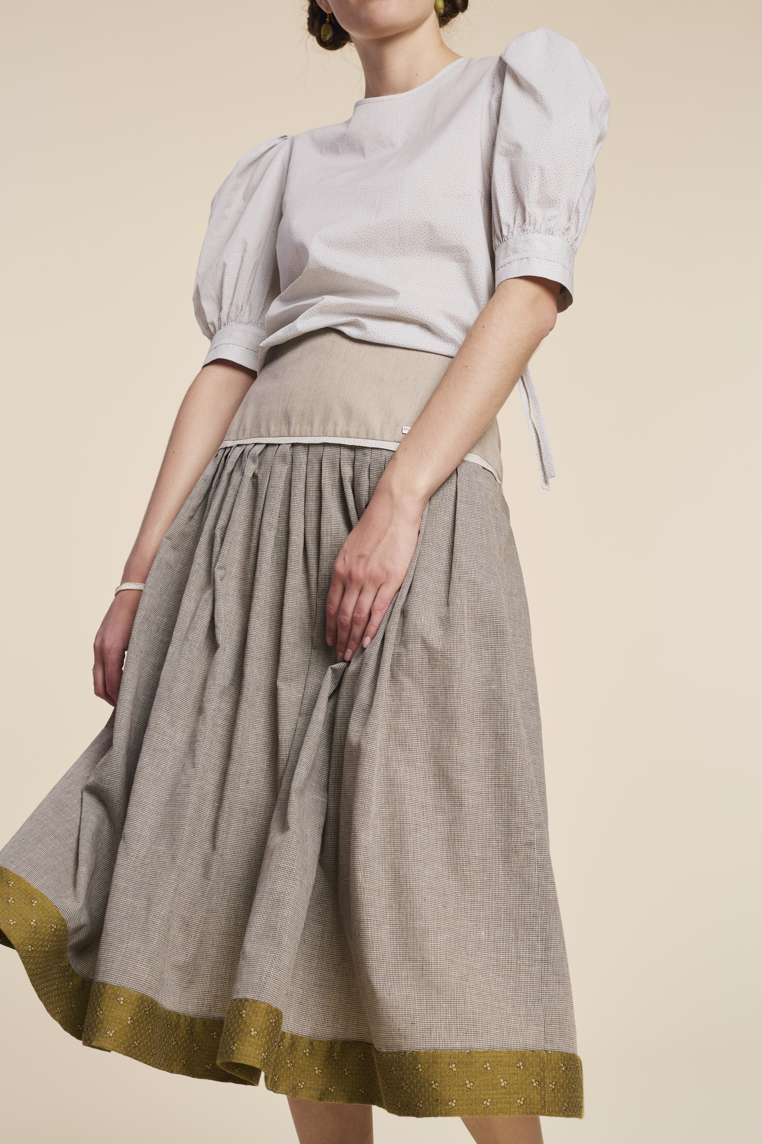 Trachtenrock-sandbeige-Sandstoa