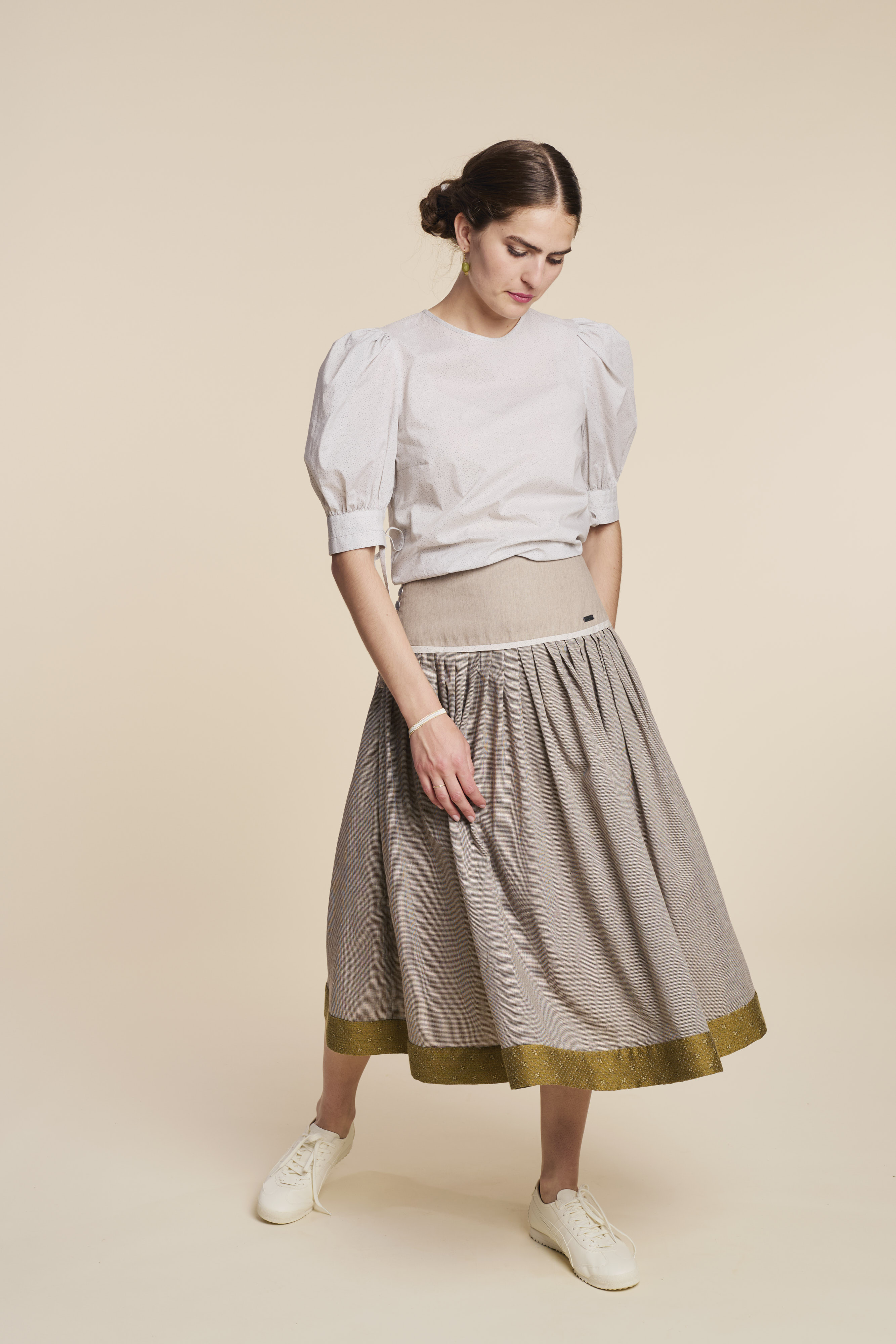 Trachtenrock-sandbeige-Sandstoa