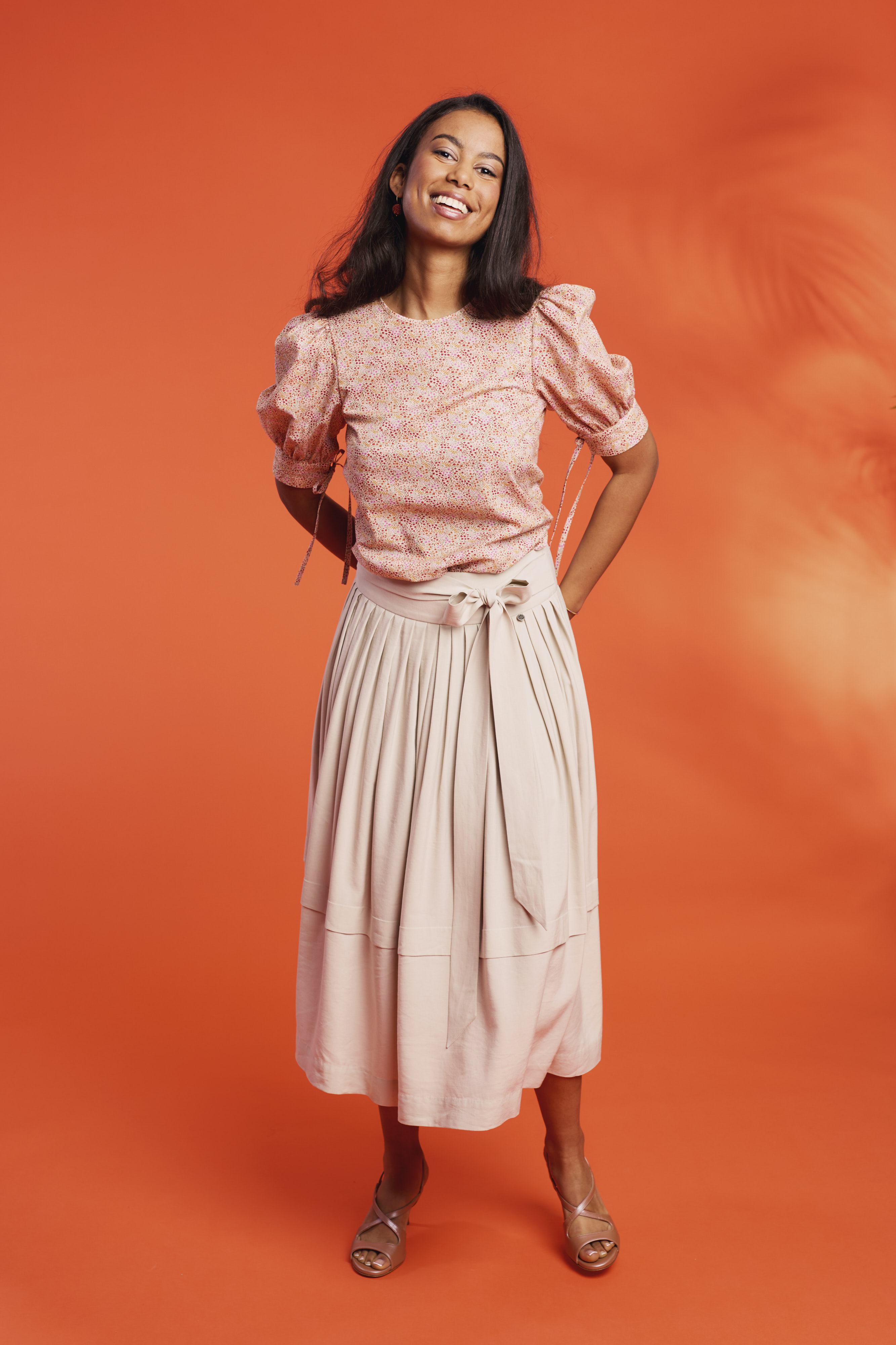 Trachtenrock-Leinen-beigegrau-Kirchsee