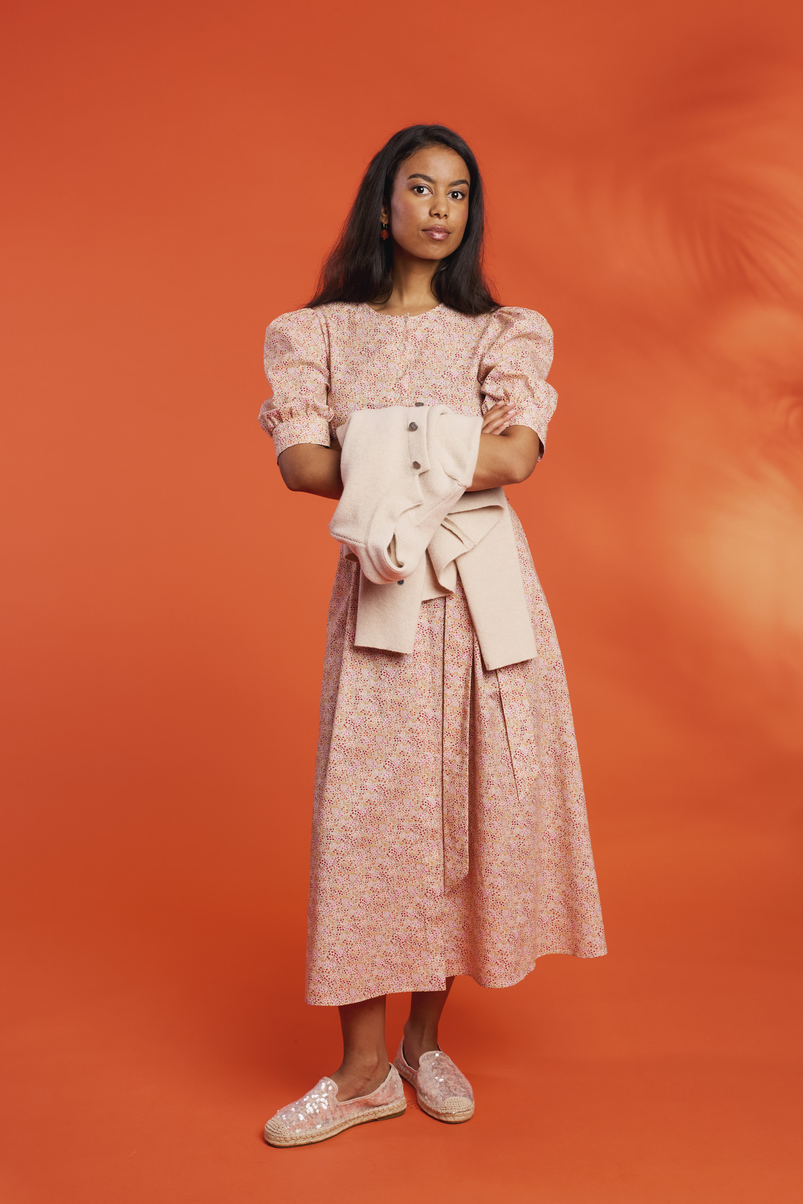 Trachtenkleid-Muster-rosarot-Tulipa