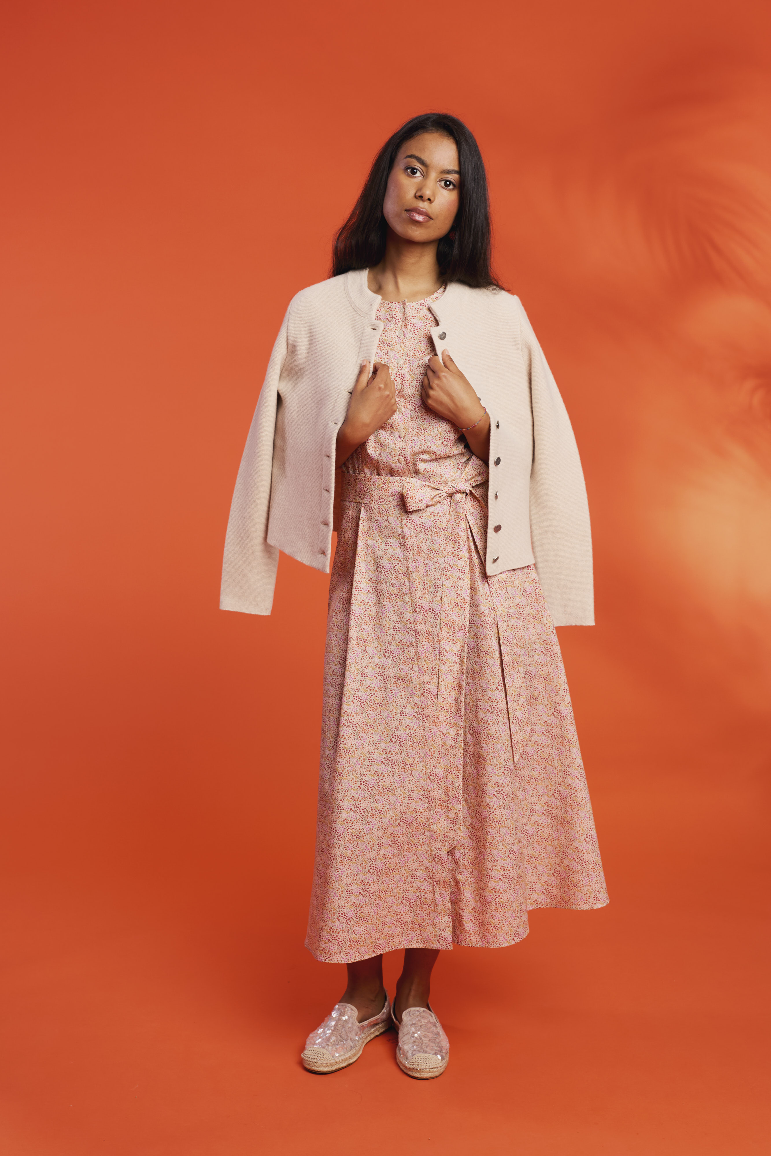 Trachtenkleid-Muster-rosarot-Tulipa