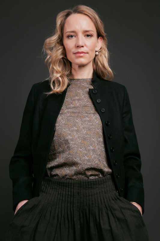 Trachtenjacke-Damen-Schurwolle-schwarz-Kofel