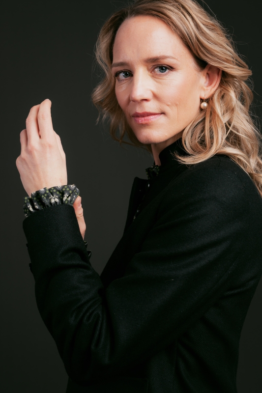 Trachtenjacke-Damen-Schurwolle-schwarz-Kofel
