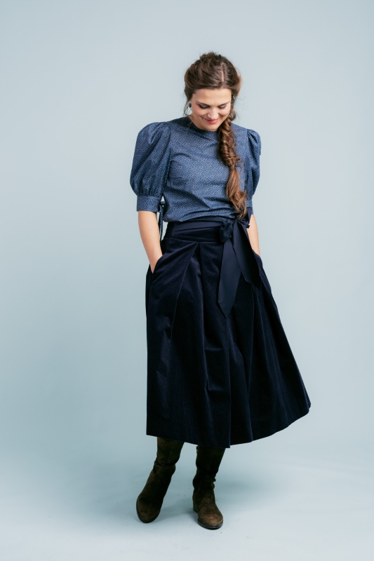 Bluse-Damen-Muster-dunkelblau-Tula