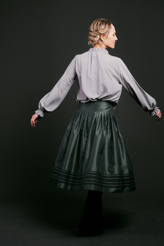 Bluse-Damen-Rueschen-grau-Emma