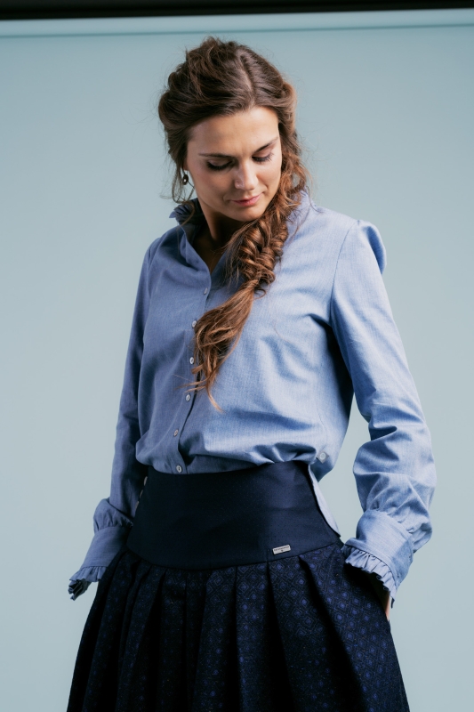 Bluse-Damen-Baumwolle-Winter-blau-Rueschen-Susanna