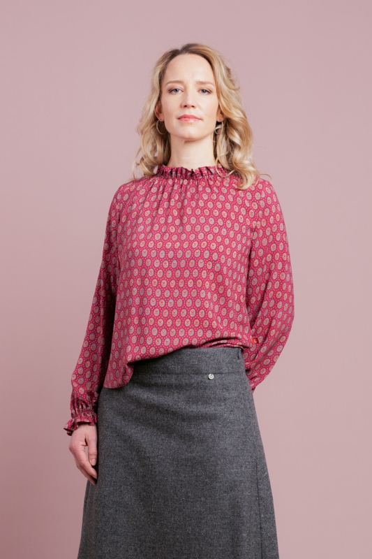Blouse-ladies-frill-pattern-red-pink-Emma