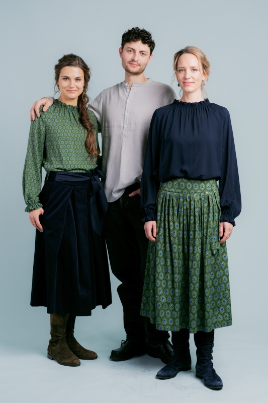 Bluse-Damen-Rueschen-Muster-gruen-blau-Emma