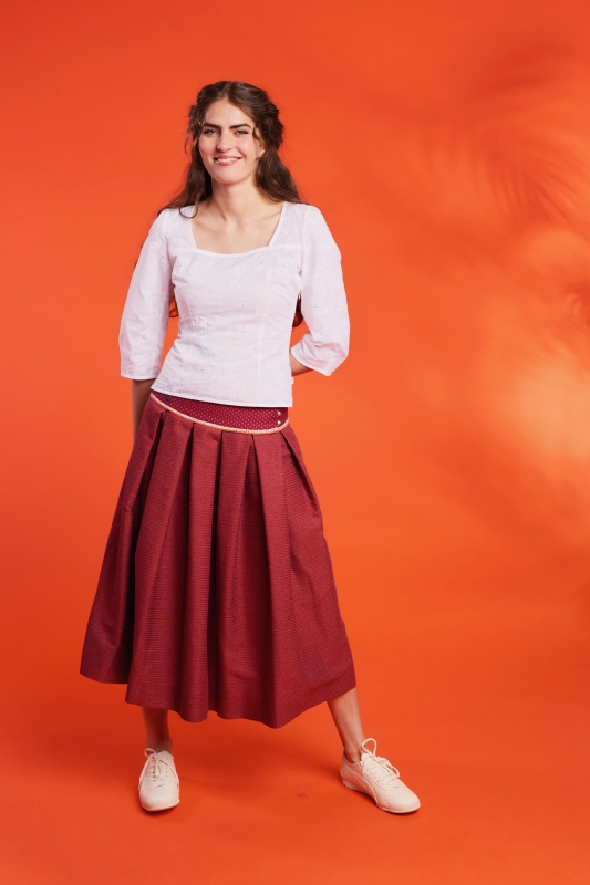 Trachtenrock-lang-beerenrot-Gluad