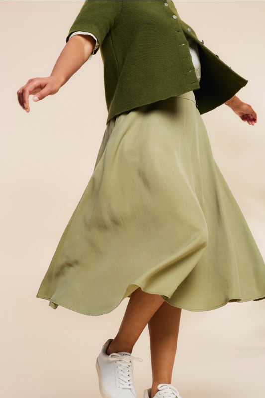 Midi-Rock-olivgruen-Eibsee