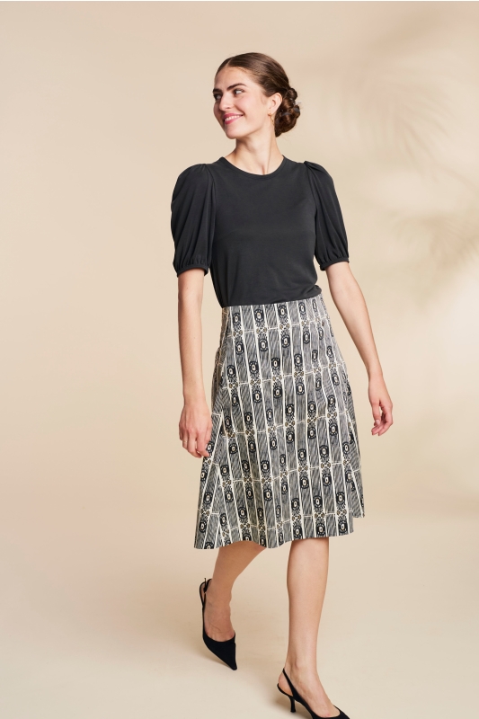 Trachtenrock-Muster-schwarz-Riedsee