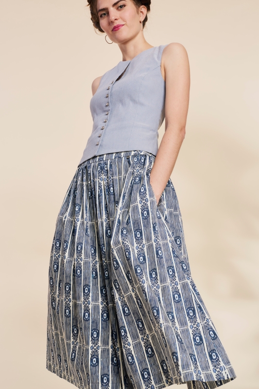 Trachtenrock-lang-Muster-marineblau-Kalo